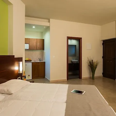 Oscar & Village Hotel Agia Marina