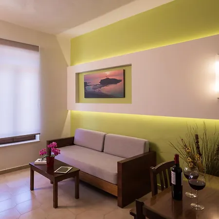 Oscar Suites&village