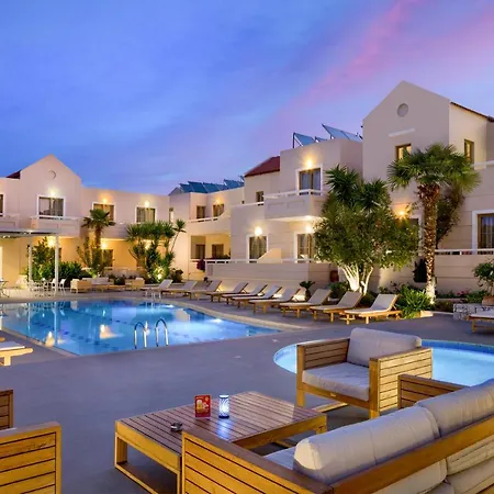 Hotel Oscar Suites&village 4*